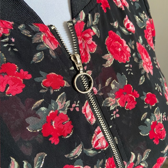 LILIE ROSE PARIS - Picture 5 of 8